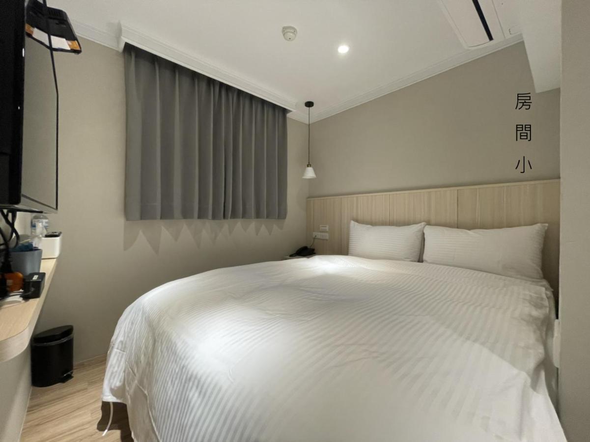 Yoshi Hotel - Tainan Station Branch Exteriér fotografie