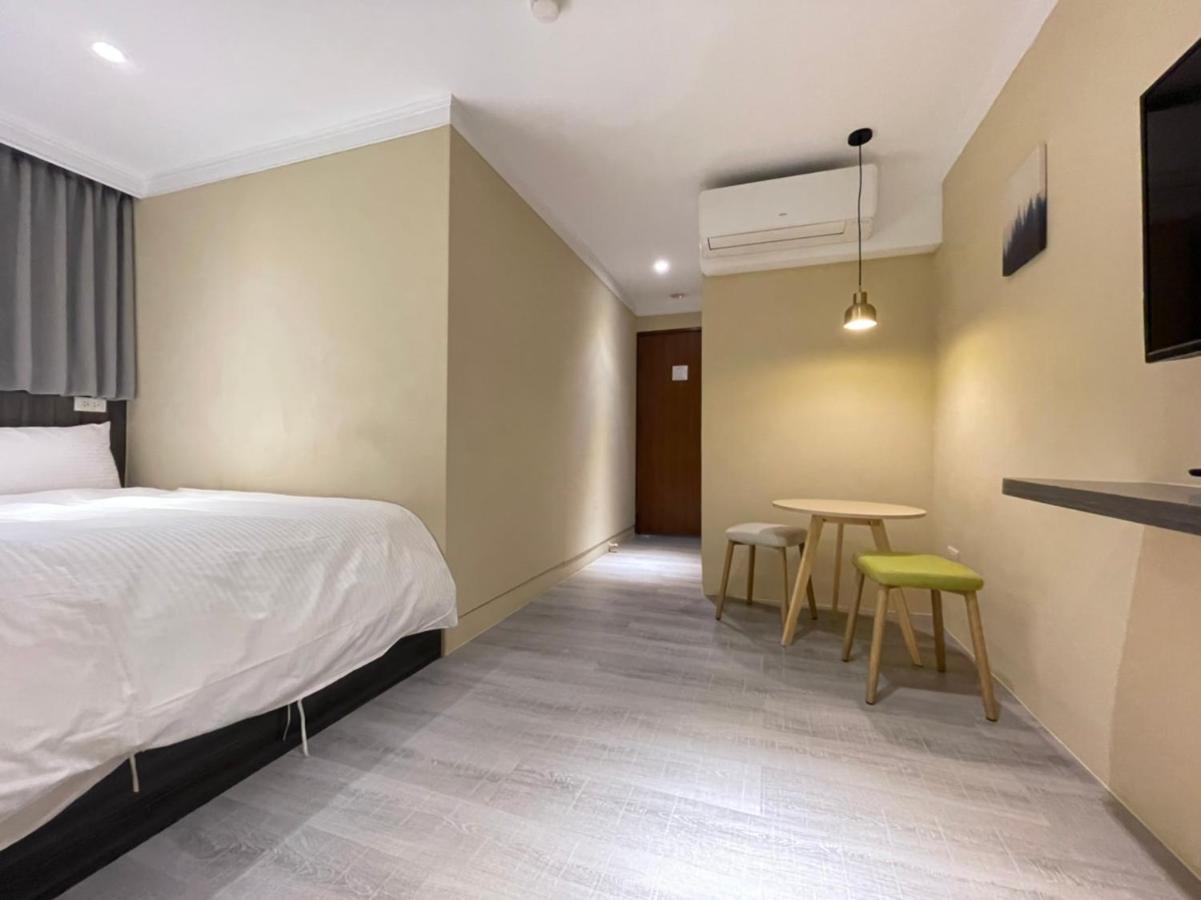 Yoshi Hotel - Tainan Station Branch Exteriér fotografie